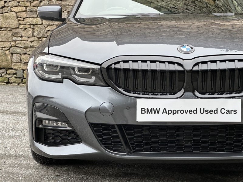 2021 (21) BMW 3 SERIES 320i M Sport 4dr Saloon 4922942