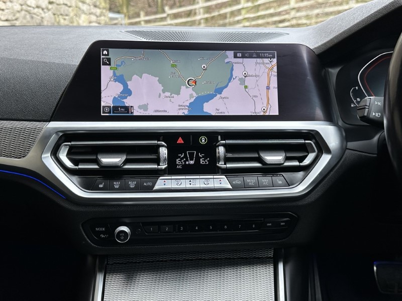 2021 (21) BMW 3 SERIES 320i M Sport 4dr Saloon 4922894