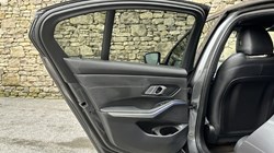 2021 (21) BMW 3 SERIES 320i M Sport 4dr Saloon 4922928