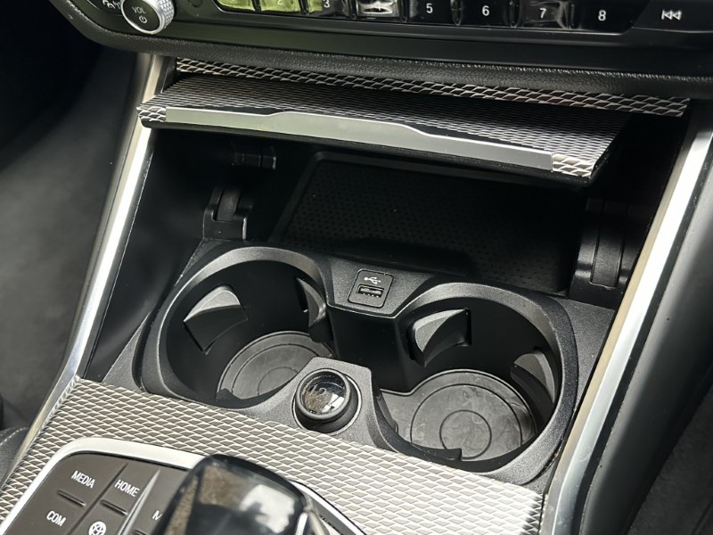 2021 (21) BMW 3 SERIES 320i M Sport 4dr Saloon 4922901