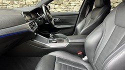 2021 (21) BMW 3 SERIES 320i M Sport 4dr Saloon 4922914