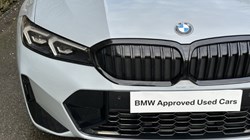 2024 (73) BMW 3 SERIES 320i M Sport 5dr Touring 4926033
