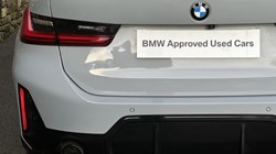 2024 (73) BMW 3 SERIES 320i M Sport 5dr Touring 4926027