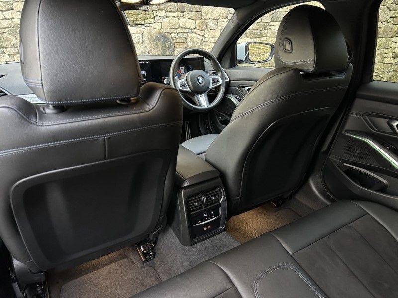 2024 (73) BMW 3 SERIES 320i M Sport 5dr Touring  4926041