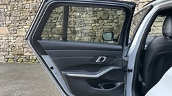 2024 (73) BMW 3 SERIES 320i M Sport 5dr Touring 4926039