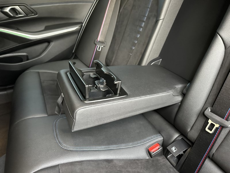 2024 (73) BMW 3 SERIES 320i M Sport 5dr Touring  4926043