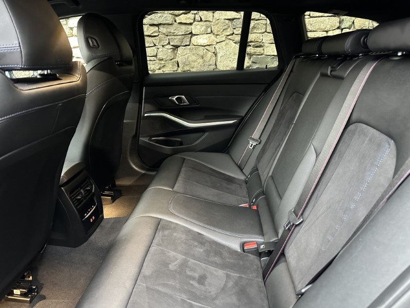 2024 (73) BMW 3 SERIES 320i M Sport 5dr Touring  4926019