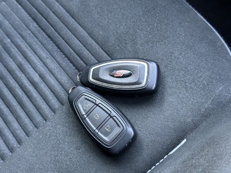 2020 (20) FORD FOCUS 2.0 EcoBlue 190 ST 5dr 4929793