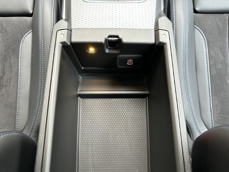 2024 (74) BMW 3 SERIES 320i M Sport 4dr Saloon 4908103