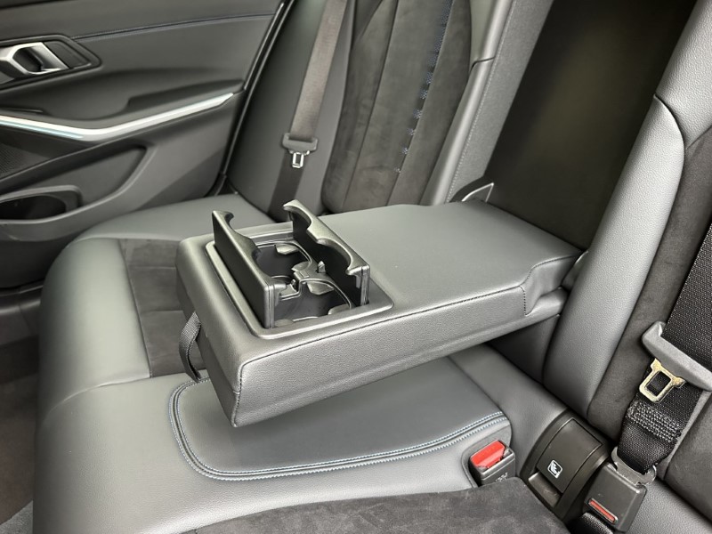 2024 (74) BMW 3 SERIES 320i M Sport 4dr Saloon 4908136