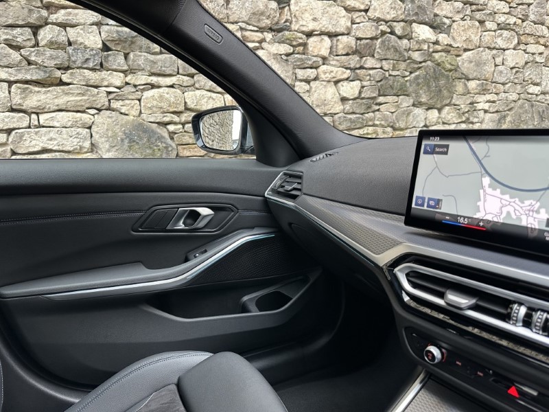 2024 (74) BMW 3 SERIES 320i M Sport 4dr Saloon 4908109