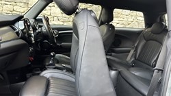 2022 (22) MINI HATCHBACK 1.5 Cooper Exclusive 3dr 5010782