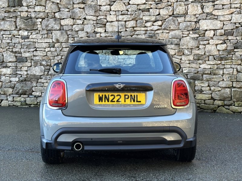 2022 (22) MINI HATCHBACK 1.5 Cooper Exclusive 3dr 4929373