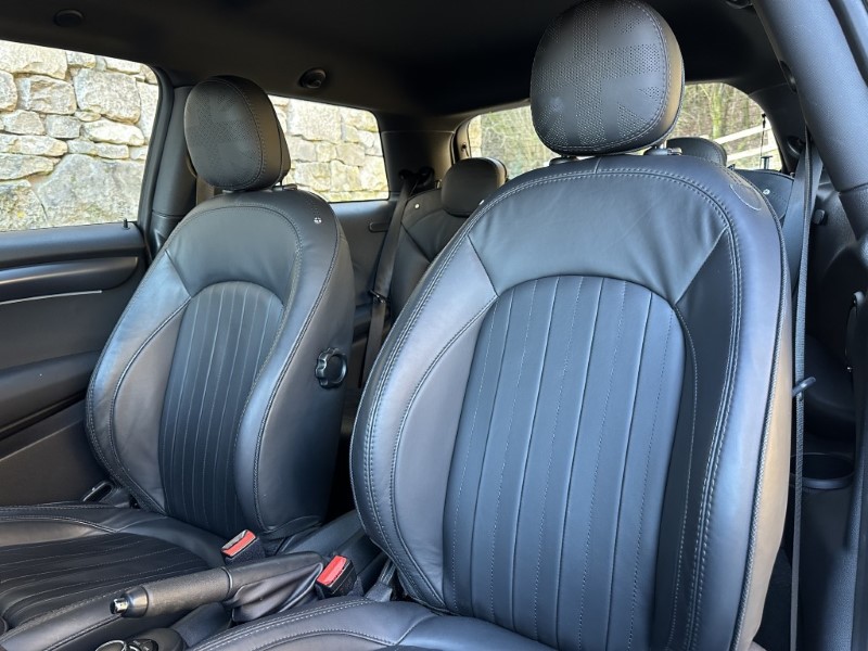 2022 (22) MINI HATCHBACK 1.5 Cooper Exclusive 3dr 4929367