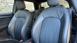 2022 (22) MINI HATCHBACK 1.5 Cooper Exclusive 3dr 4929367
