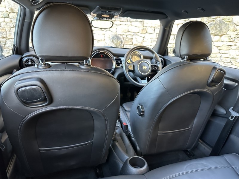 2022 (22) MINI HATCHBACK 1.5 Cooper Exclusive 3dr 4929377