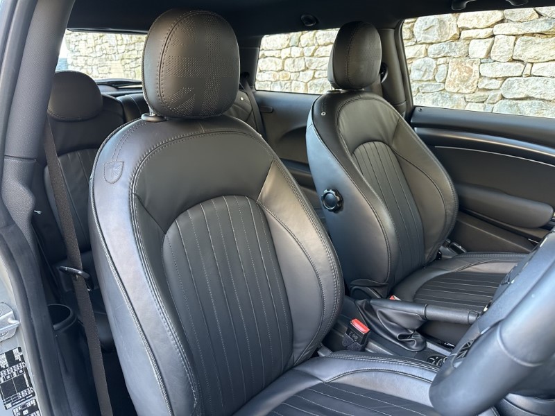 2022 (22) MINI HATCHBACK 1.5 Cooper Exclusive 3dr 4929344