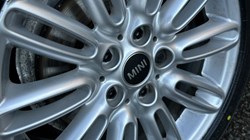 2022 (22) MINI HATCHBACK 1.5 Cooper Exclusive 3dr 4929400