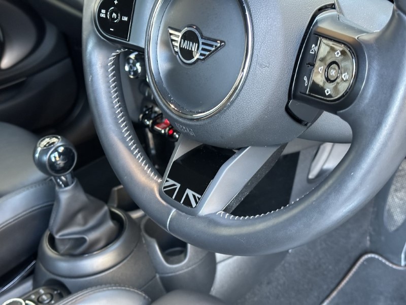 2022 (22) MINI HATCHBACK 1.5 Cooper Exclusive 3dr 4929345