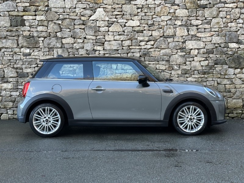 2022 (22) MINI HATCHBACK 1.5 Cooper Exclusive 3dr 4929402