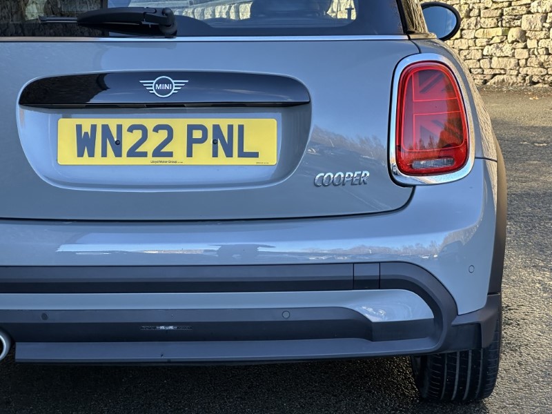 2022 (22) MINI HATCHBACK 1.5 Cooper Exclusive 3dr 4929338