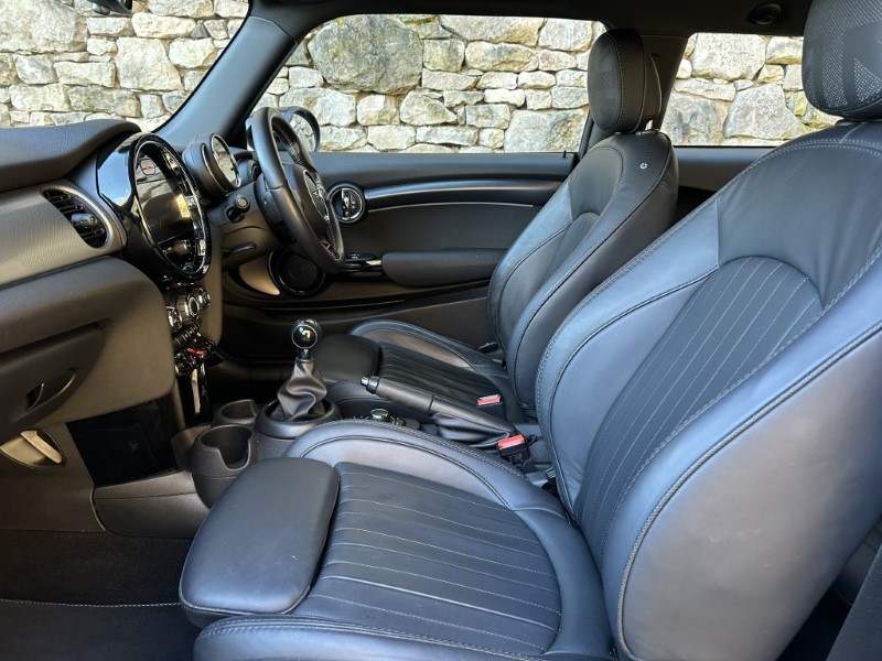 2022 (22) MINI HATCHBACK 1.5 Cooper Exclusive 3dr 4929366