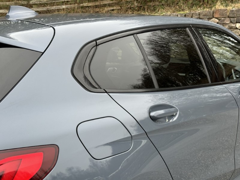 2022 (72) BMW 1 SERIES 118i M Sport 5dr  4921626