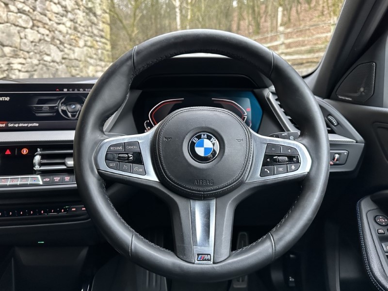 2022 (72) BMW 1 SERIES 118i M Sport 5dr  4921570