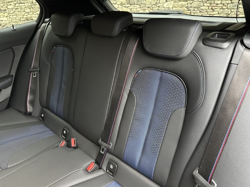 2022 (72) BMW 1 SERIES 118i M Sport 5dr  4921601