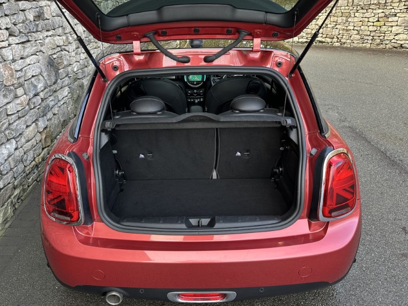 2020 (70) MINI HATCHBACK 1.5 Cooper Exclusive II 3dr 4949599