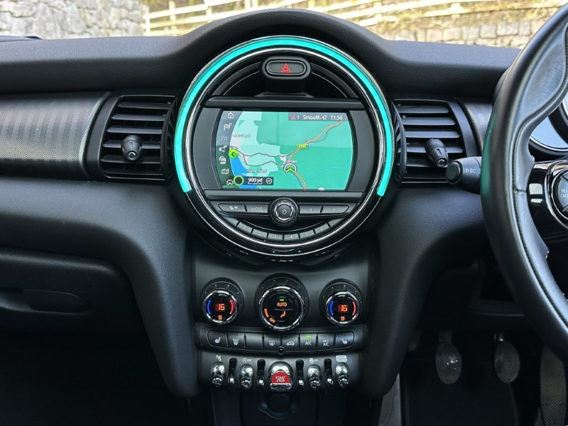 2020 (70) MINI HATCHBACK 1.5 Cooper Exclusive II 3dr 4949609