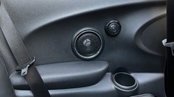 2020 (70) MINI HATCHBACK 1.5 Cooper Exclusive II 3dr 4949607