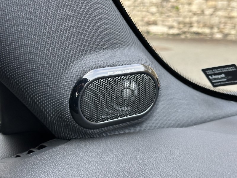 2020 (70) MINI HATCHBACK 1.5 Cooper Exclusive II 3dr 4949659