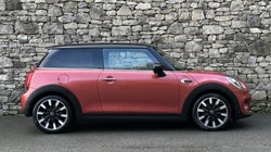 2020 (70) MINI HATCHBACK 1.5 Cooper Exclusive II 3dr 4949594
