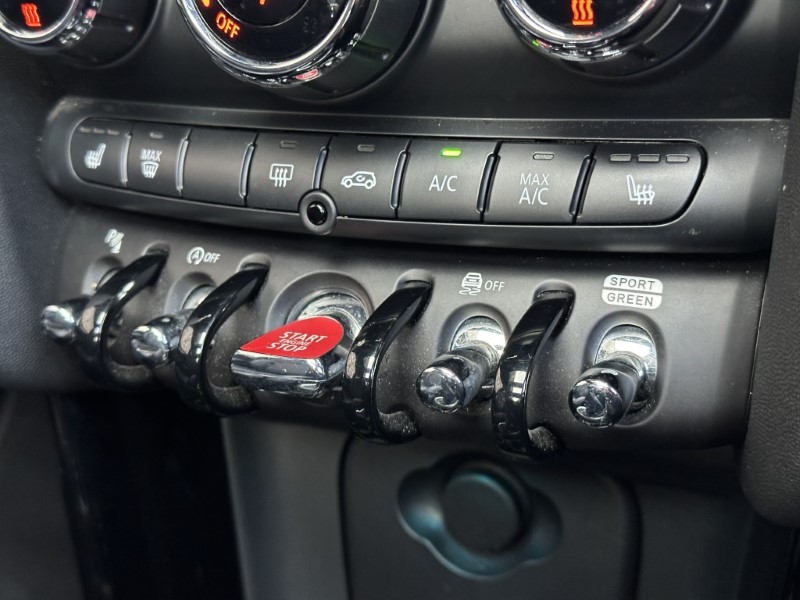 2020 (70) MINI HATCHBACK 1.5 Cooper Exclusive II 3dr 4949619