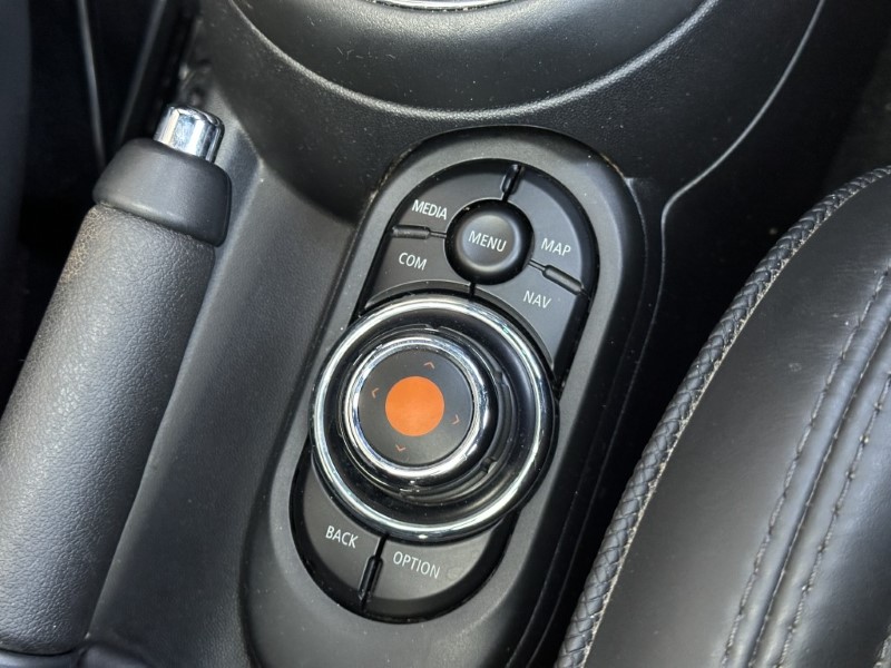 2020 (70) MINI HATCHBACK 1.5 Cooper Exclusive II 3dr 4949611