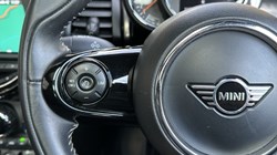 2020 (70) MINI HATCHBACK 1.5 Cooper Exclusive II 3dr 4949616