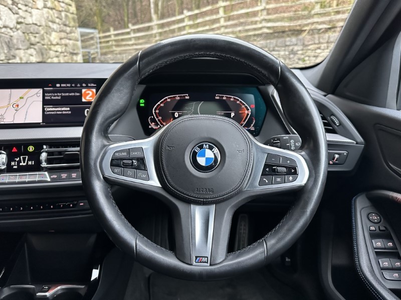 2022 (22) BMW 1 SERIES 118i M Sport 5dr 4935196
