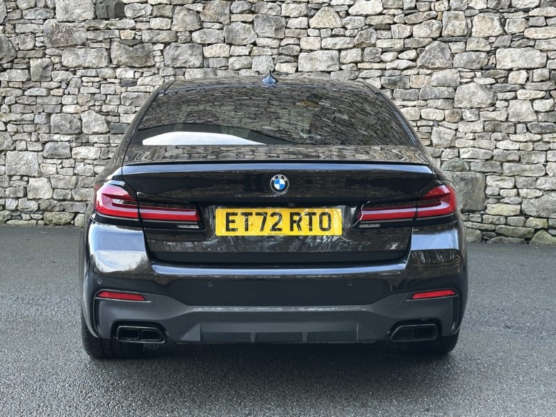 2022 (72) BMW 5 SERIES M550i xDrive 4dr Saloon  4949516
