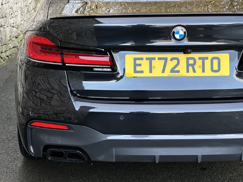 2022 (72) BMW 5 SERIES M550i xDrive 4dr Saloon  4949509