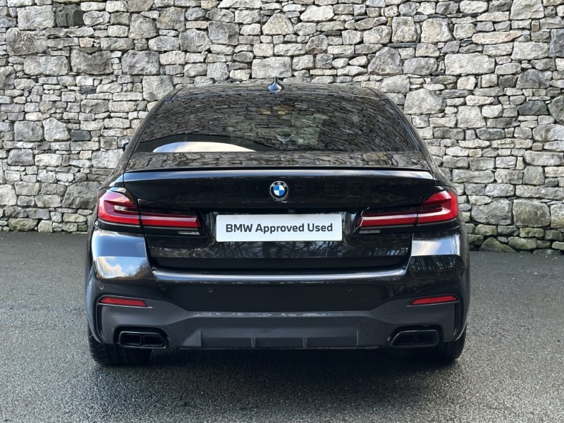 2022 (72) BMW 5 SERIES M550i xDrive 4dr Saloon  4946517