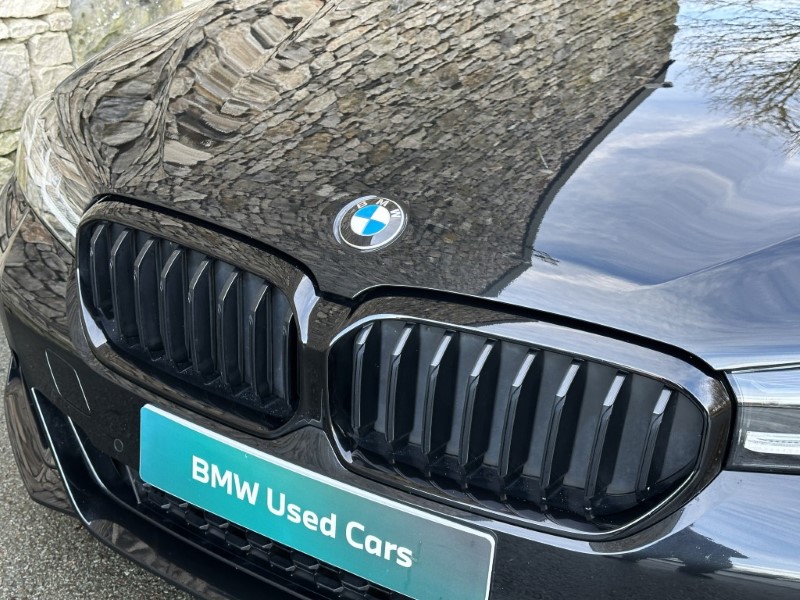 2022 (72) BMW 5 SERIES M550i xDrive 4dr Saloon  4949515