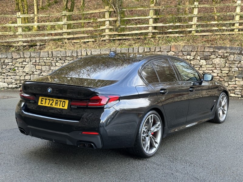 2022 (72) BMW 5 SERIES M550i xDrive 4dr Saloon  4949524