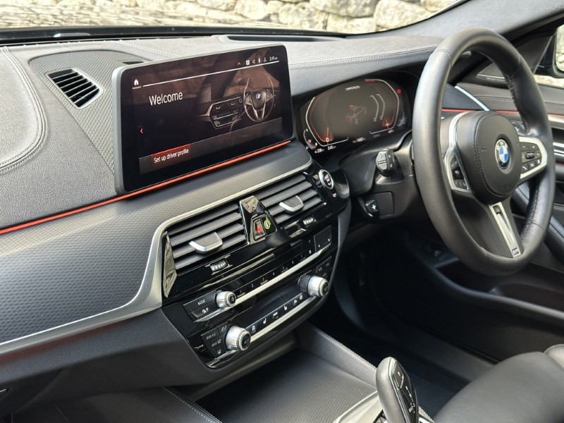 2022 (72) BMW 5 SERIES M550i xDrive 4dr Saloon  4946509