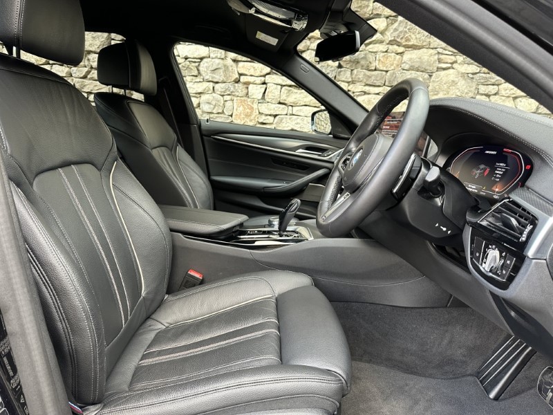 2022 (72) BMW 5 SERIES M550i xDrive 4dr Saloon  4946482