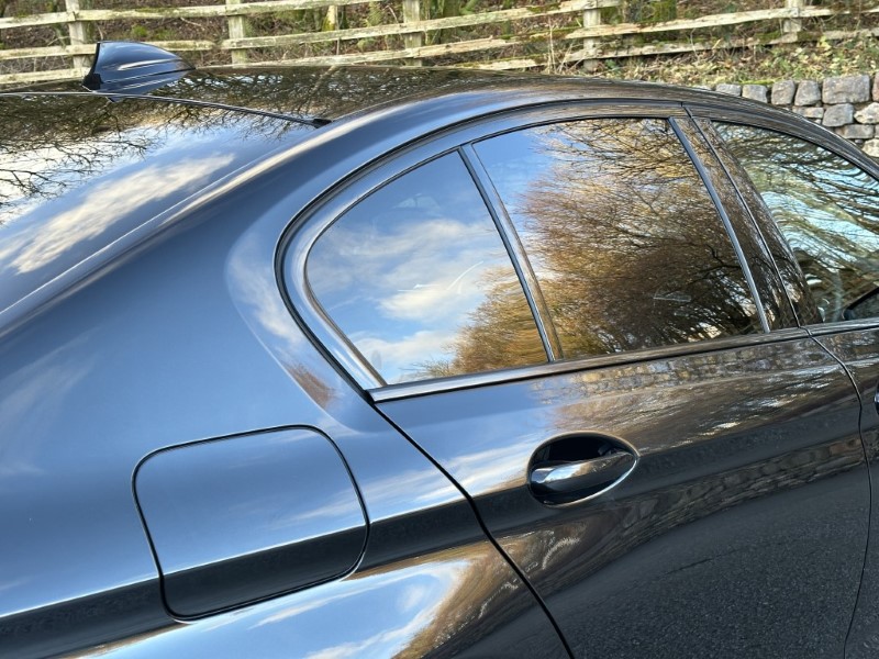 2022 (72) BMW 5 SERIES M550i xDrive 4dr Saloon  4946546