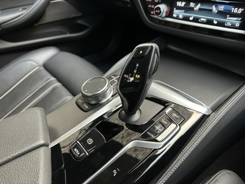 2022 (72) BMW 5 SERIES M550i xDrive 4dr Saloon  4946492