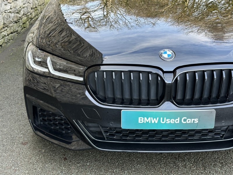 2022 (72) BMW 5 SERIES M550i xDrive 4dr Saloon  4949513