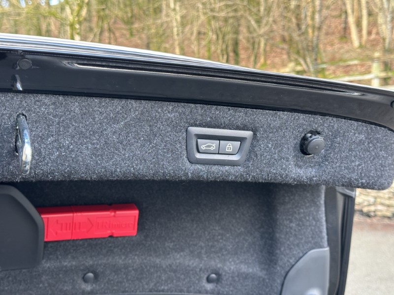 2022 (72) BMW 5 SERIES M550i xDrive 4dr Saloon  4946479