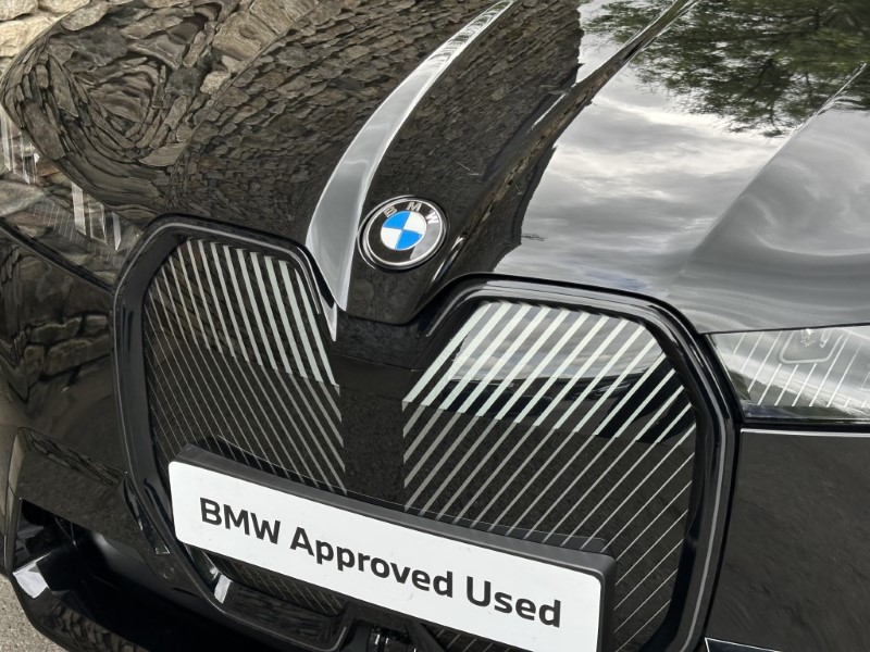 2025 (75) BMW iX 400kW xDrive60 M Sport  4922657